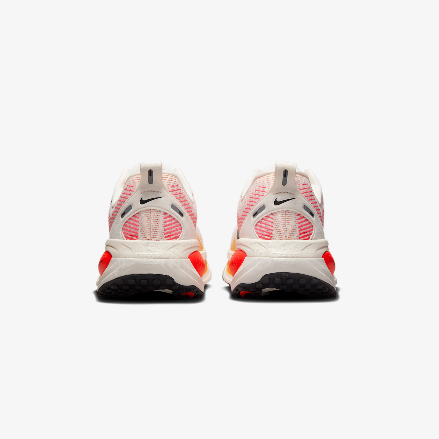 NIKE VOMERO 18