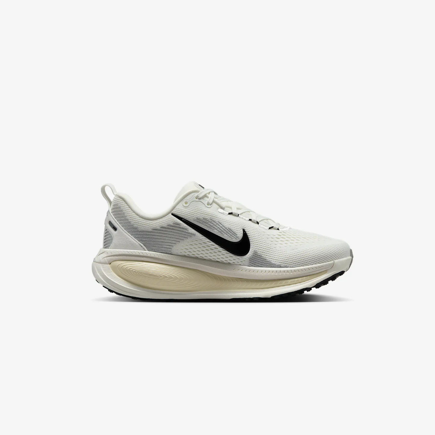 NIKE VOMERO 18