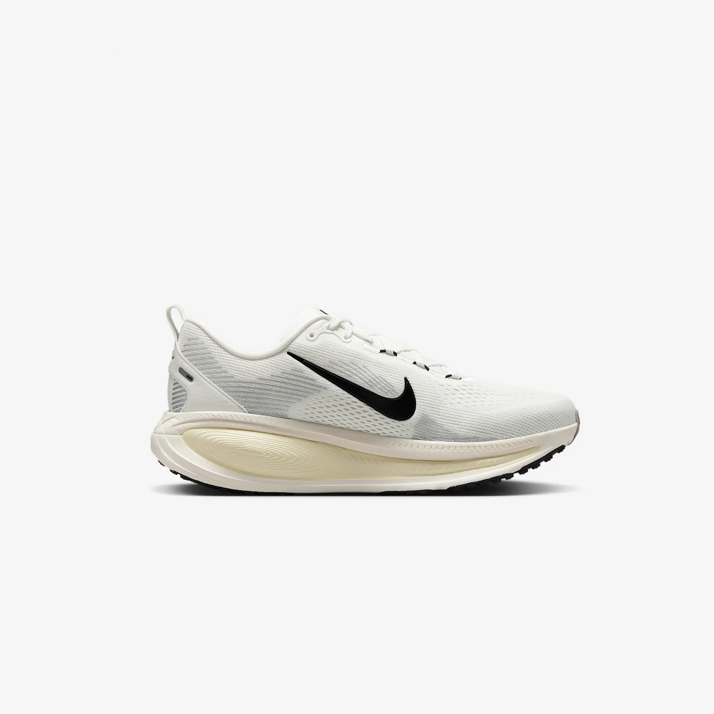 NIKE VOMERO 18