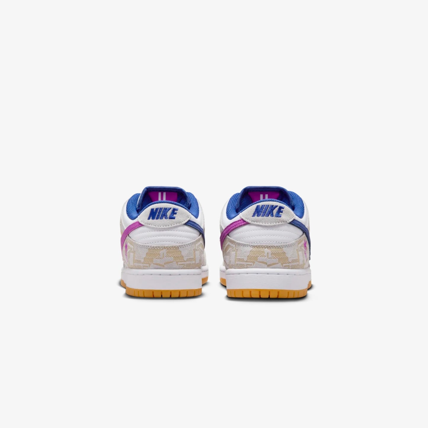 DUNK SB X RAYSSA LEAL