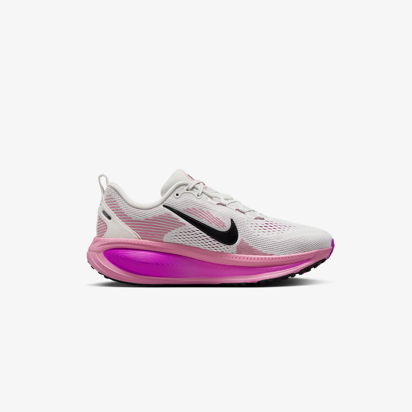 NIKE VOMERO 18