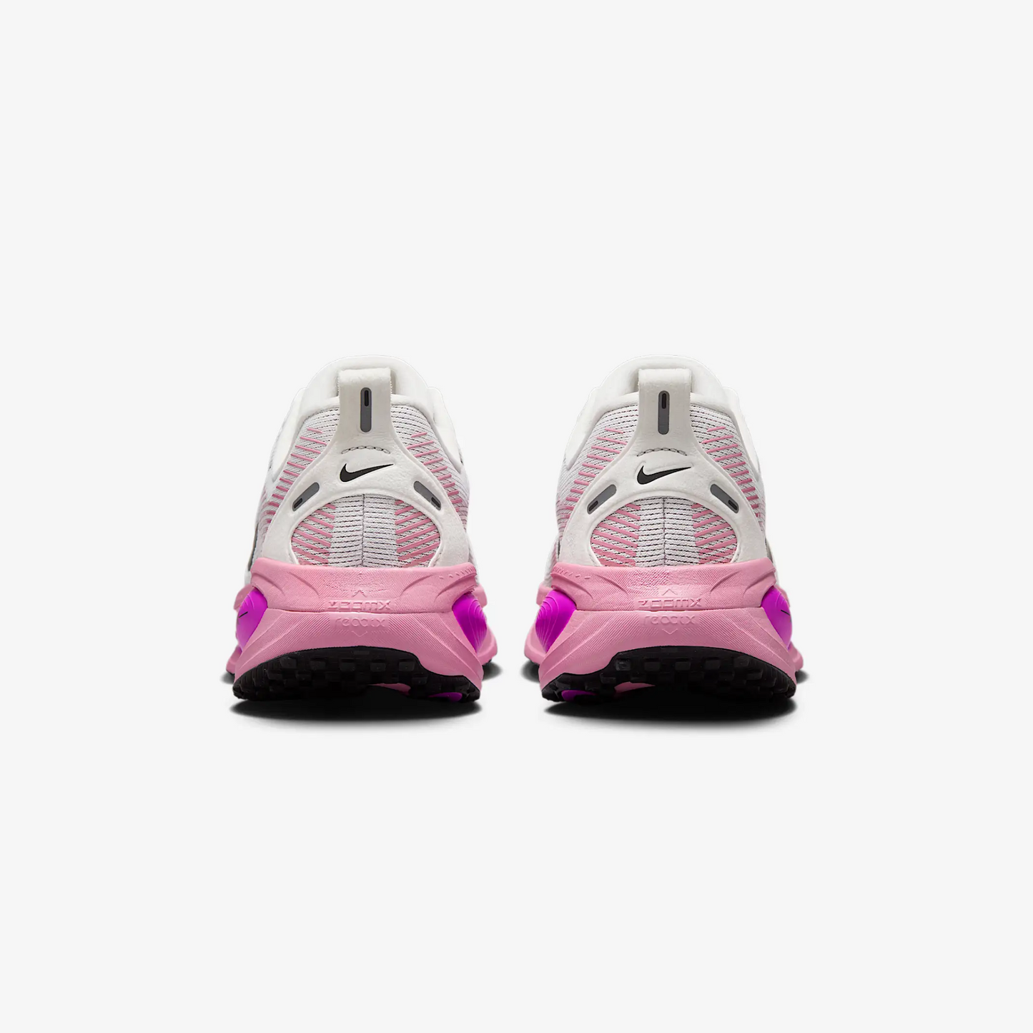 NIKE VOMERO 18