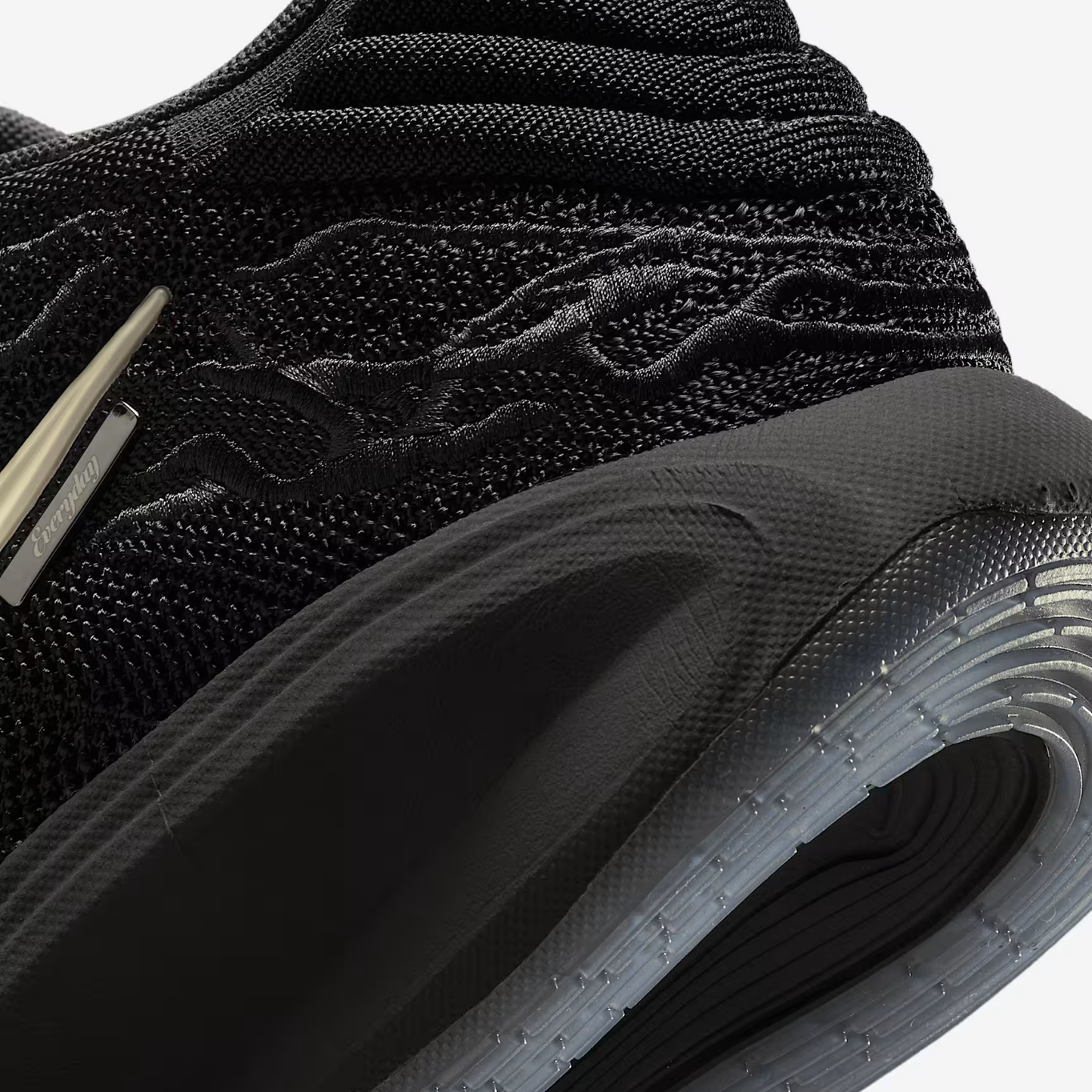 NIKE G.T. HUSTLE 3