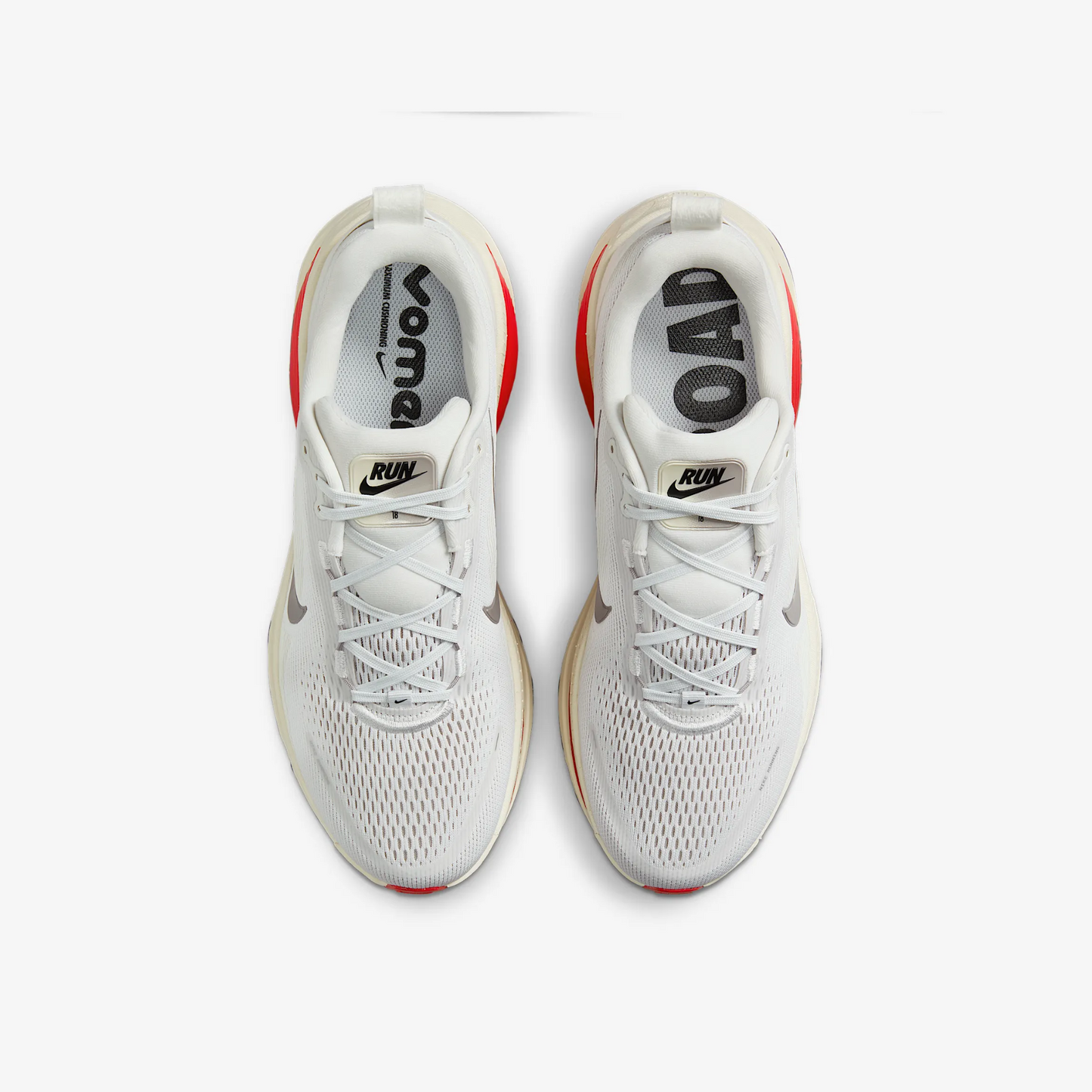 NIKE VOMERO 18