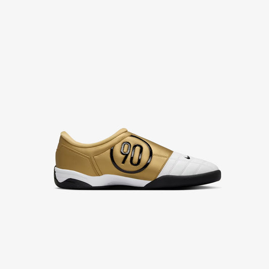 NIKE TOTAL 90 SP
